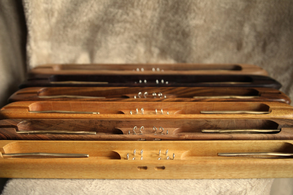 Double Shuttle Aurora Wood Weaving