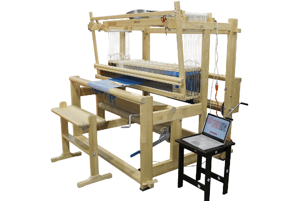 Toika Eeva loom